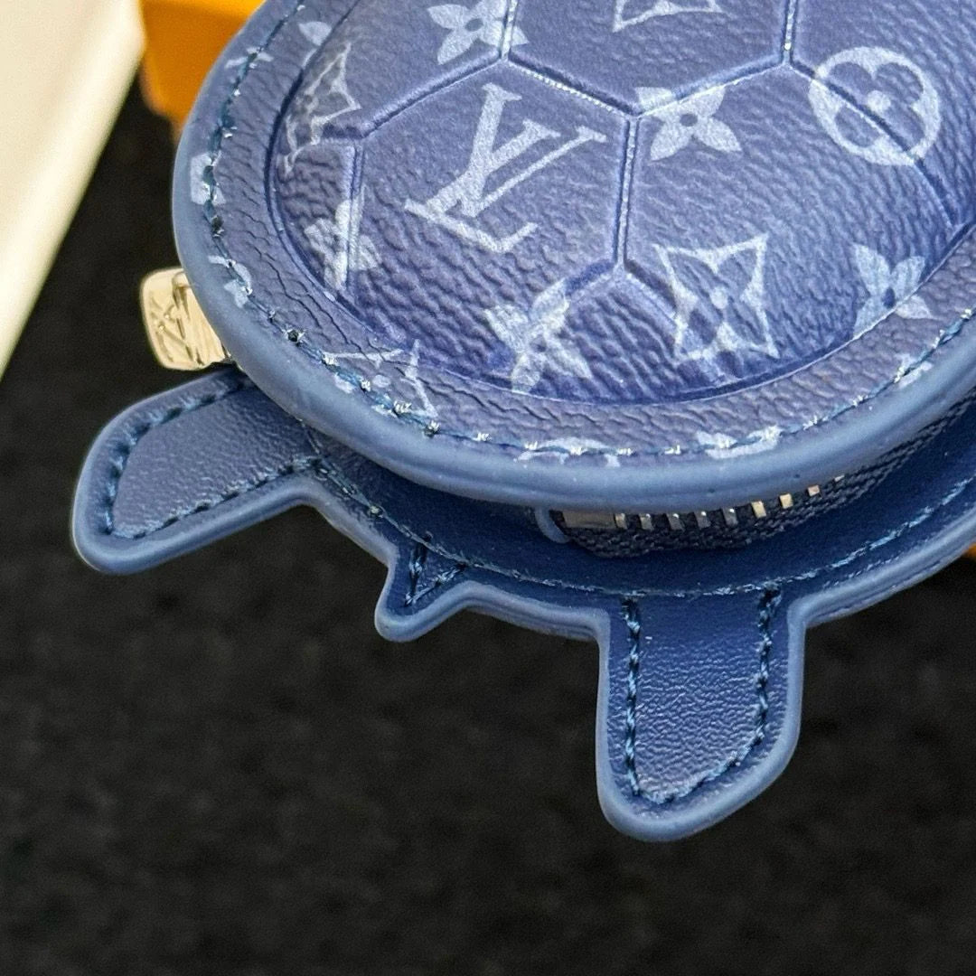 LV KEY HOLDER