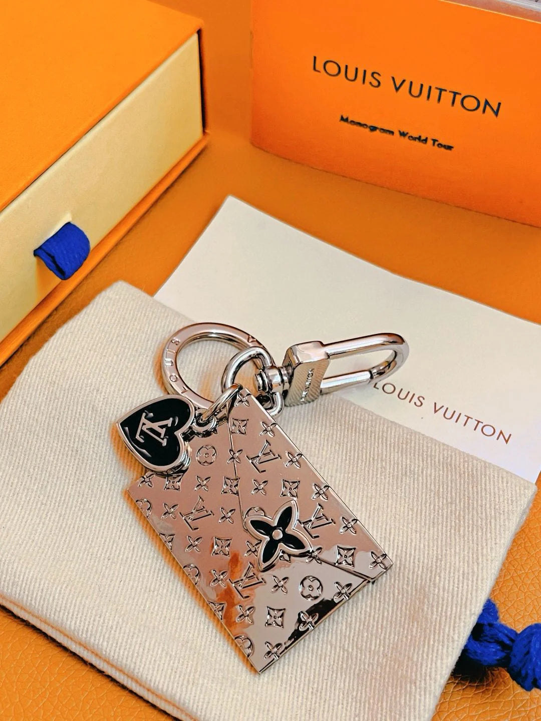 LV KEY HOLDER