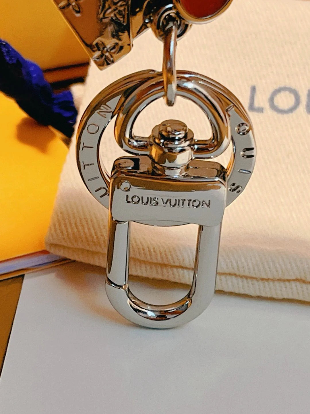LV KEY HOLDER