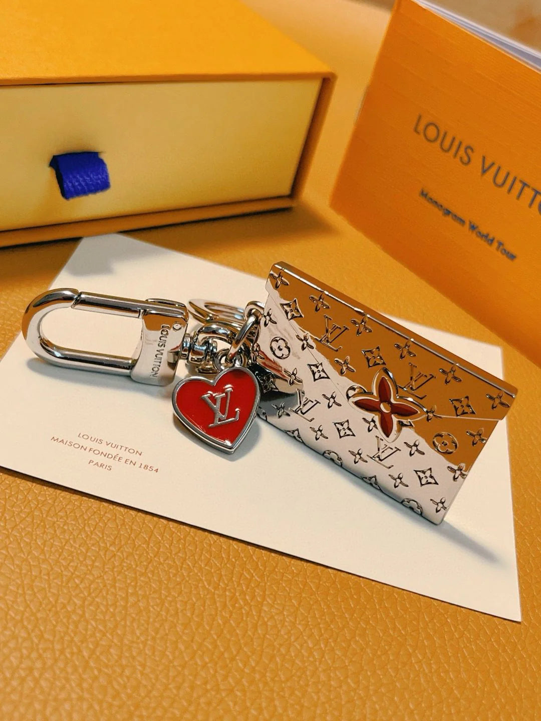 LV KEY HOLDER