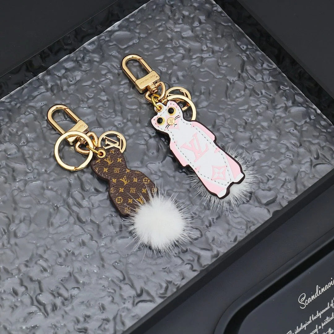 LV KEY HOLDER