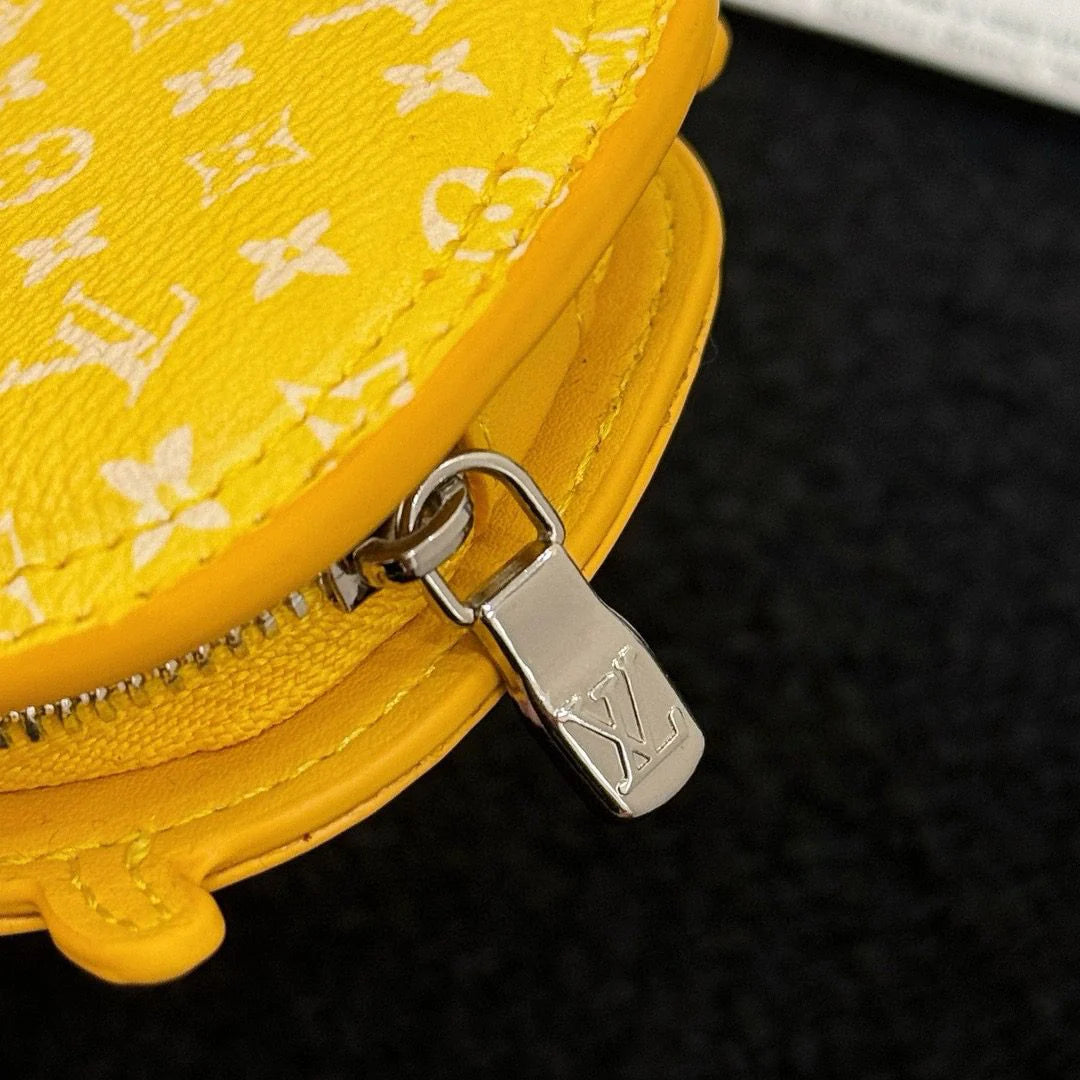 LV KEY HOLDER