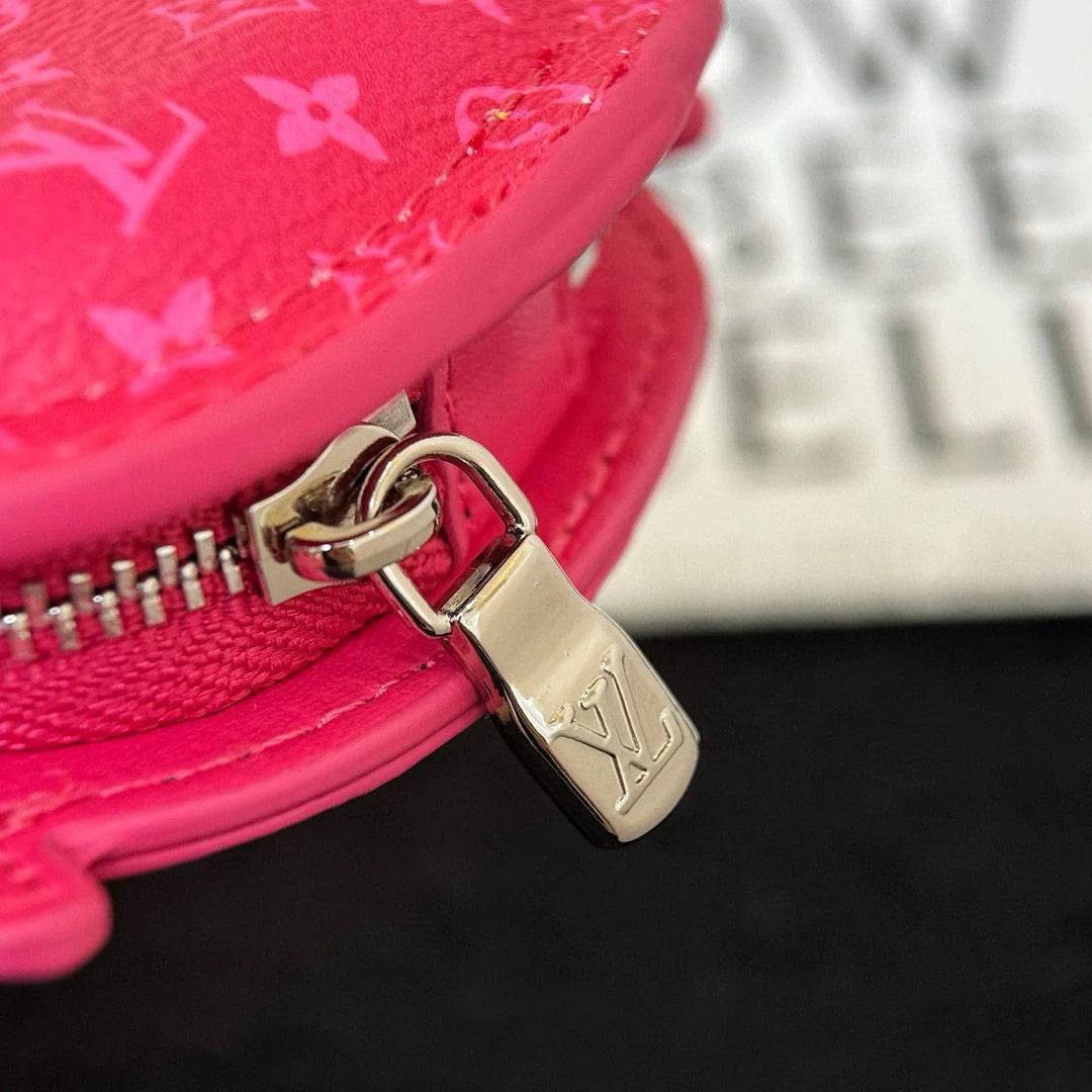 LV KEY HOLDER