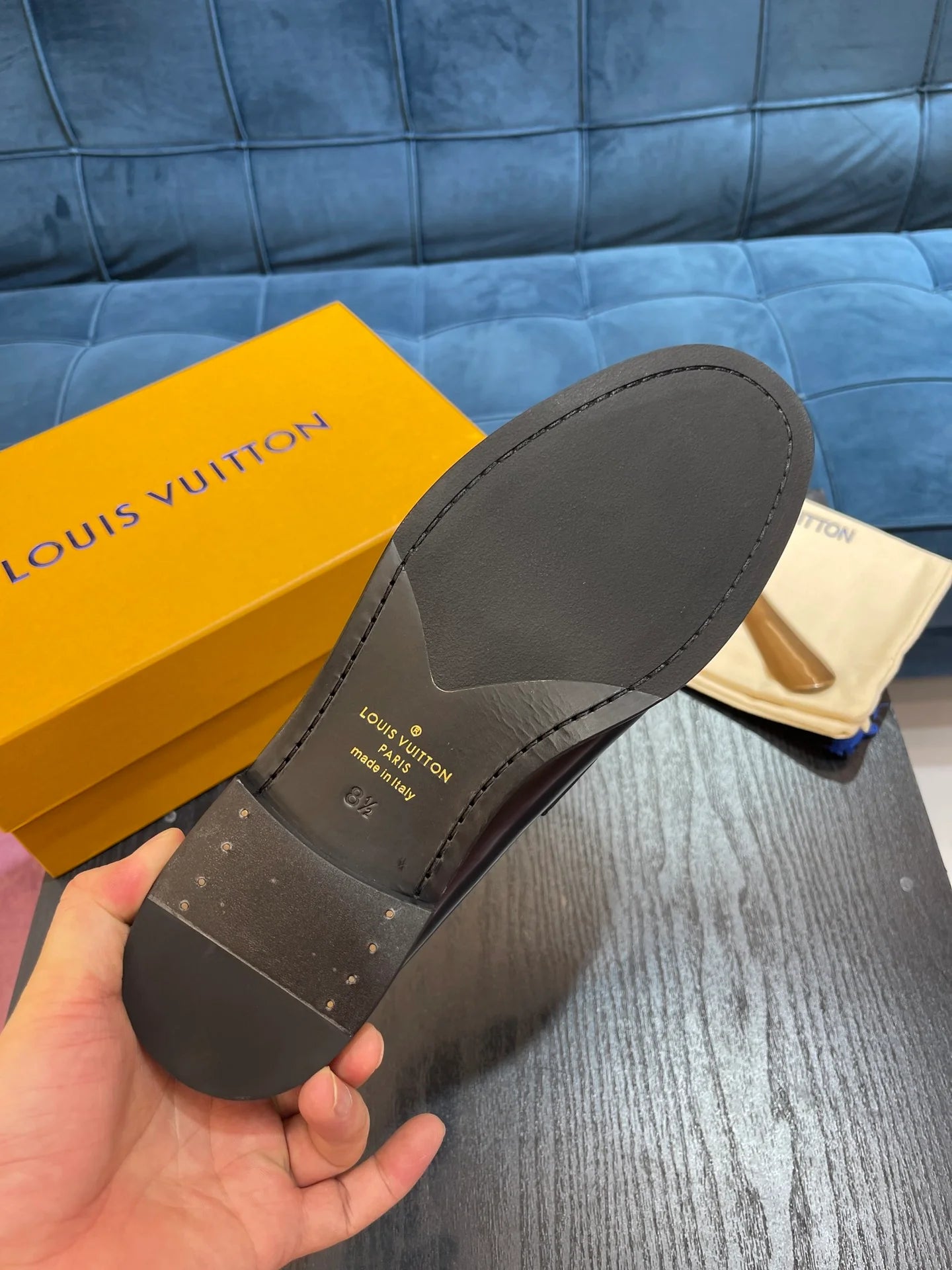 LV LOAFER