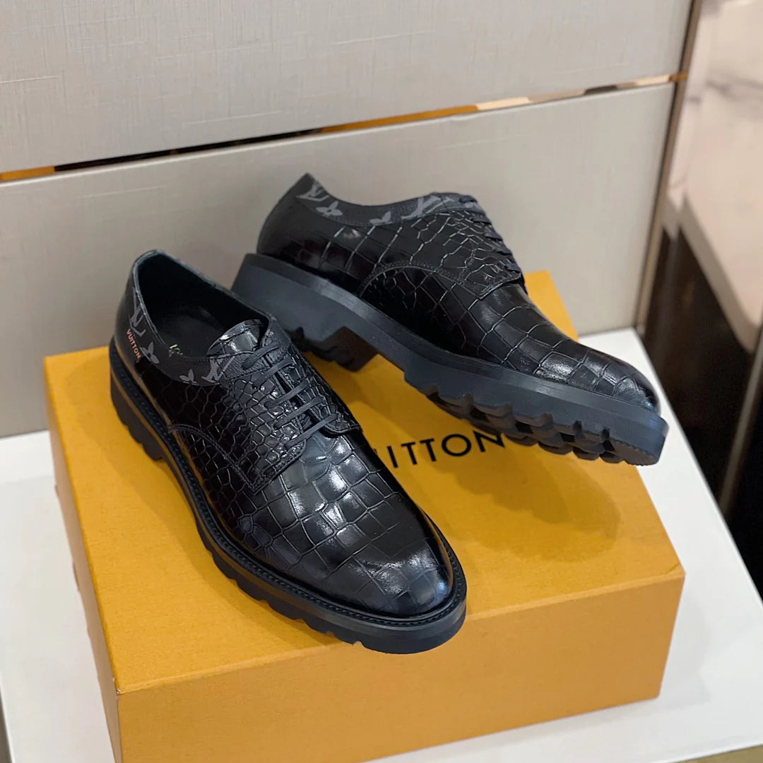 LV LOAFER