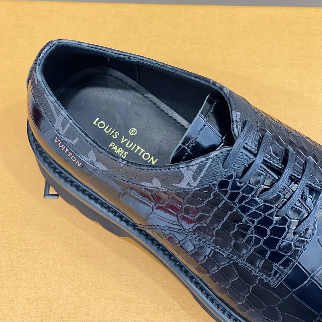 LV LOAFER