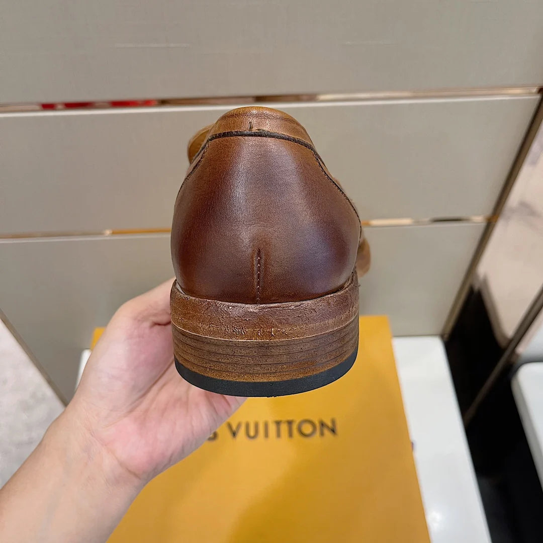 LV LOAFER