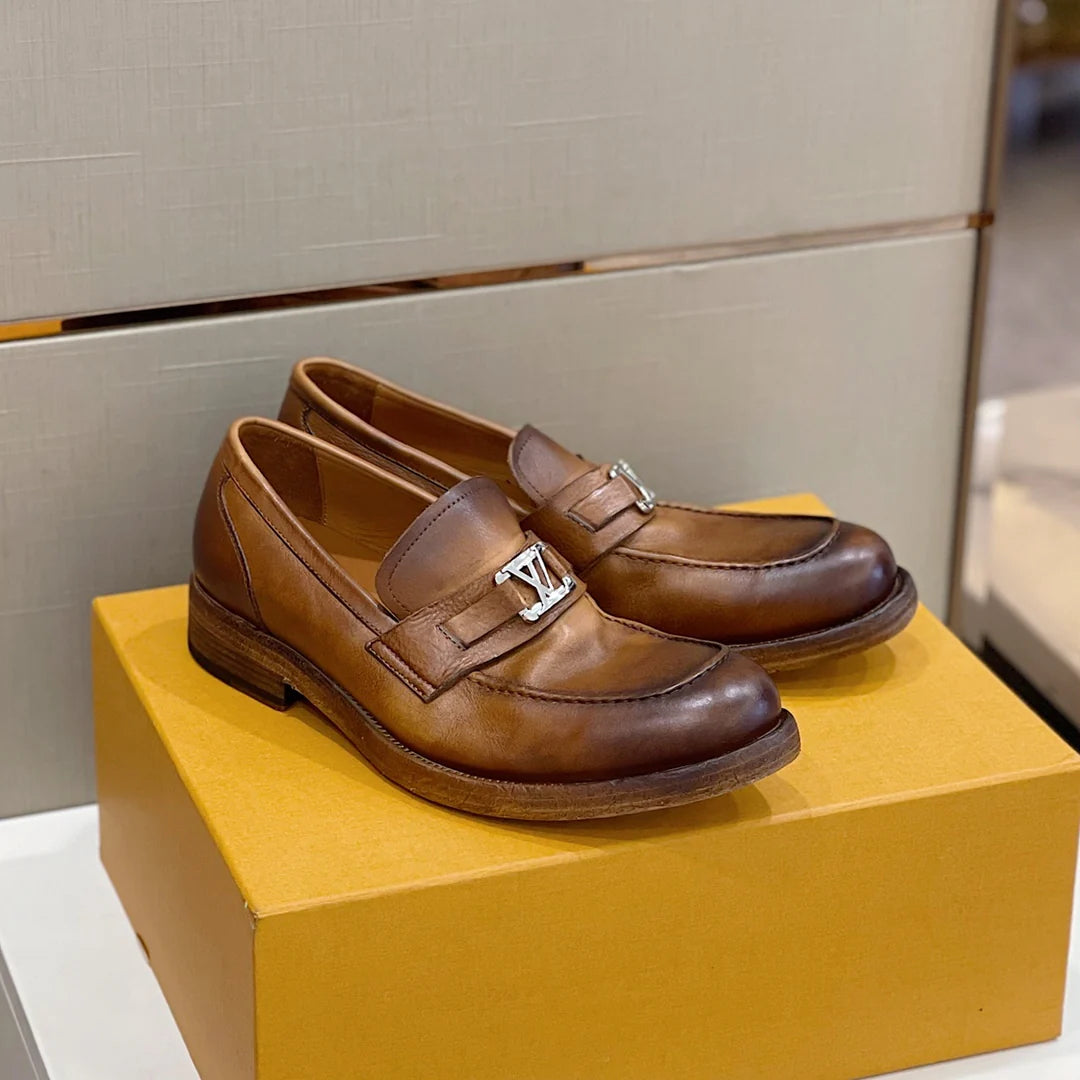 LV LOAFER