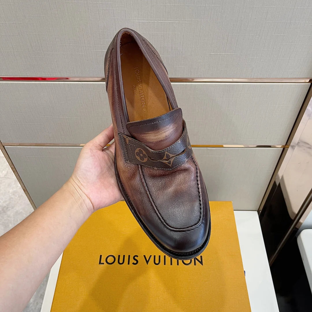 LV LOAFER