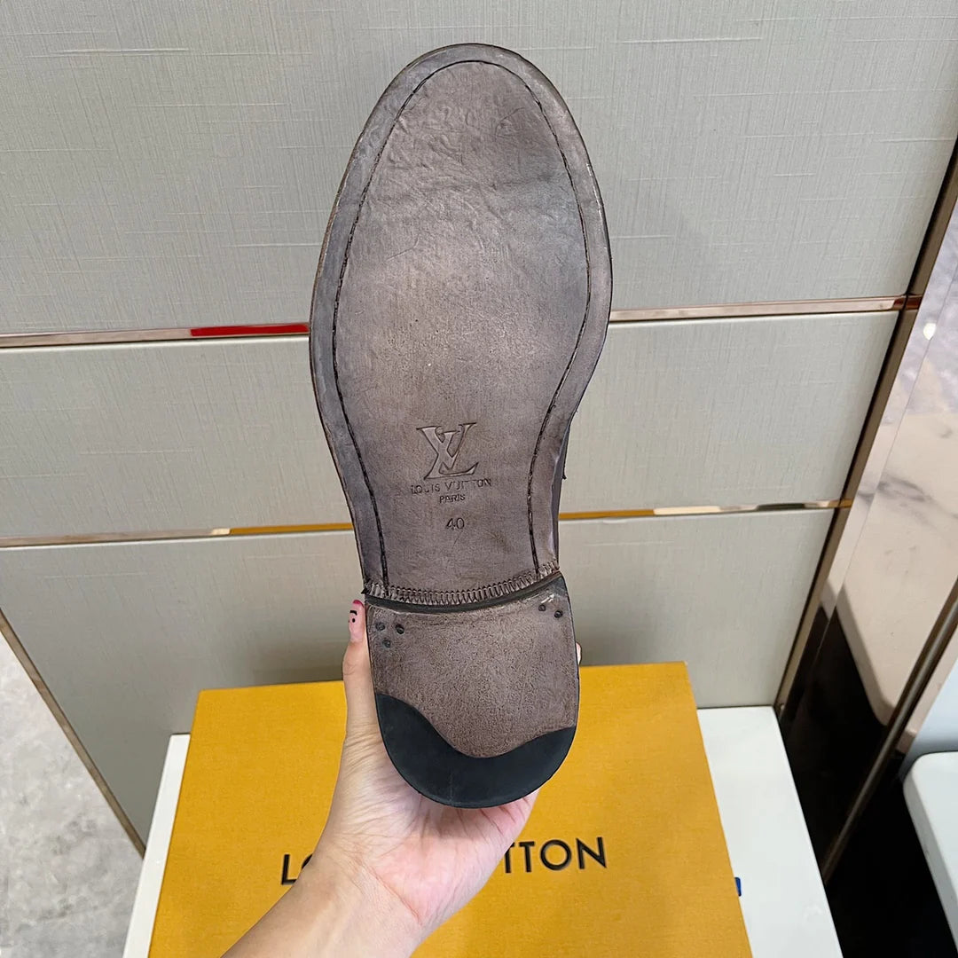LV LOAFER