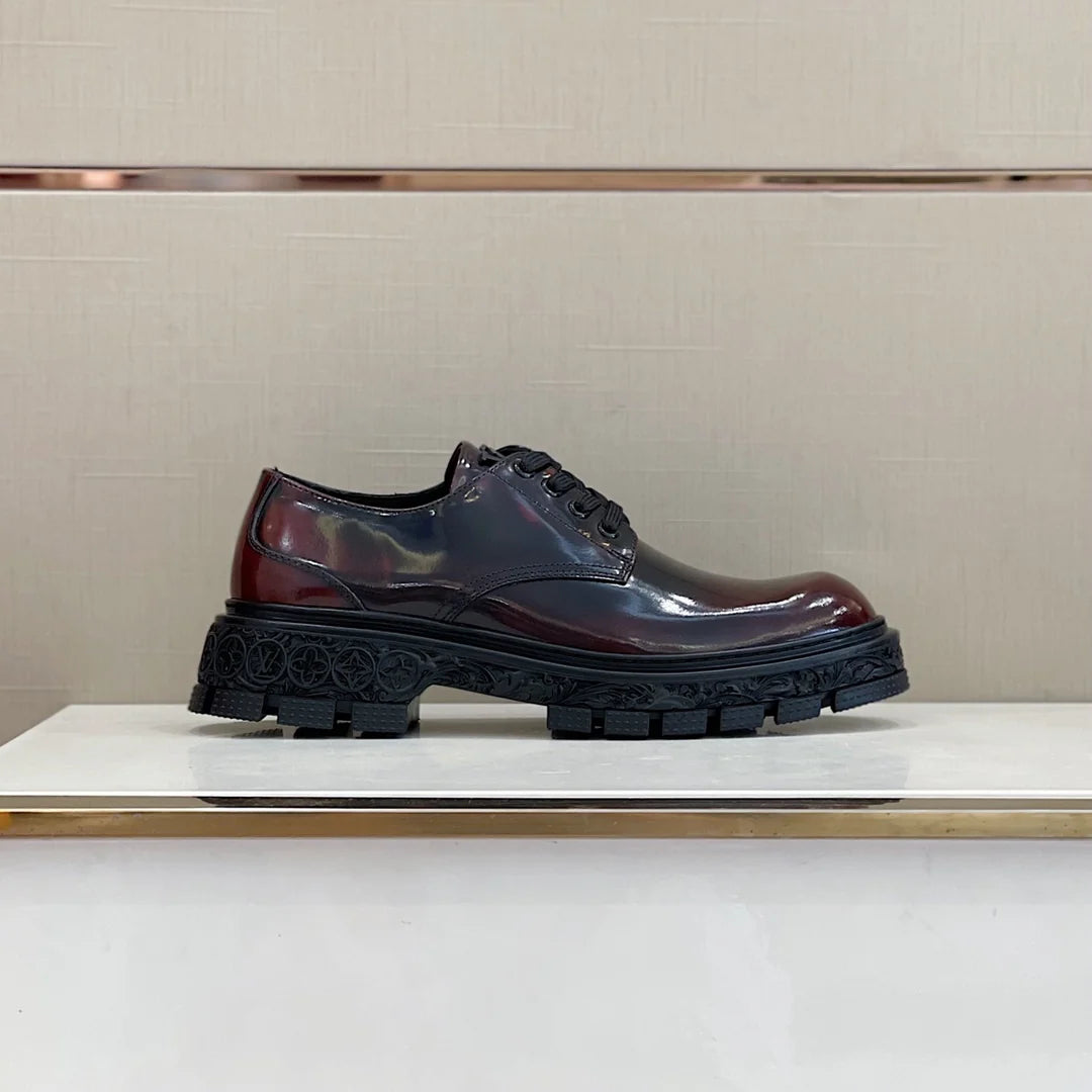 LV LOAFER