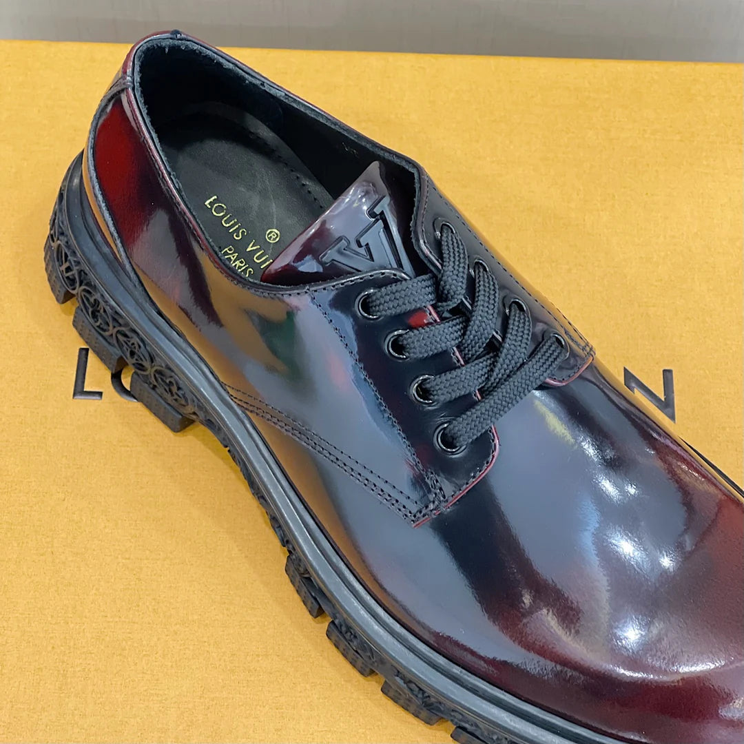 LV LOAFER