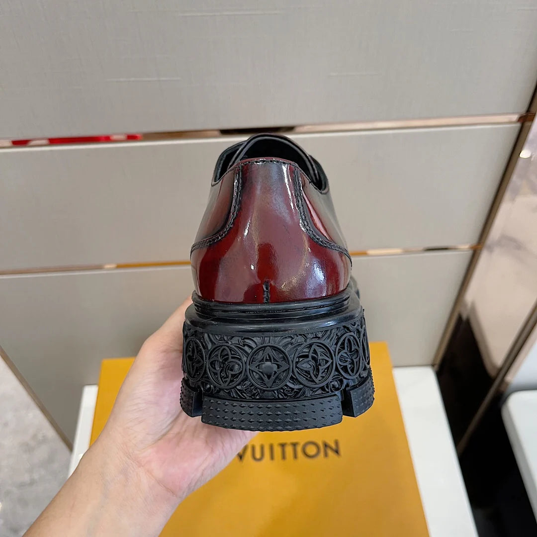 LV LOAFER