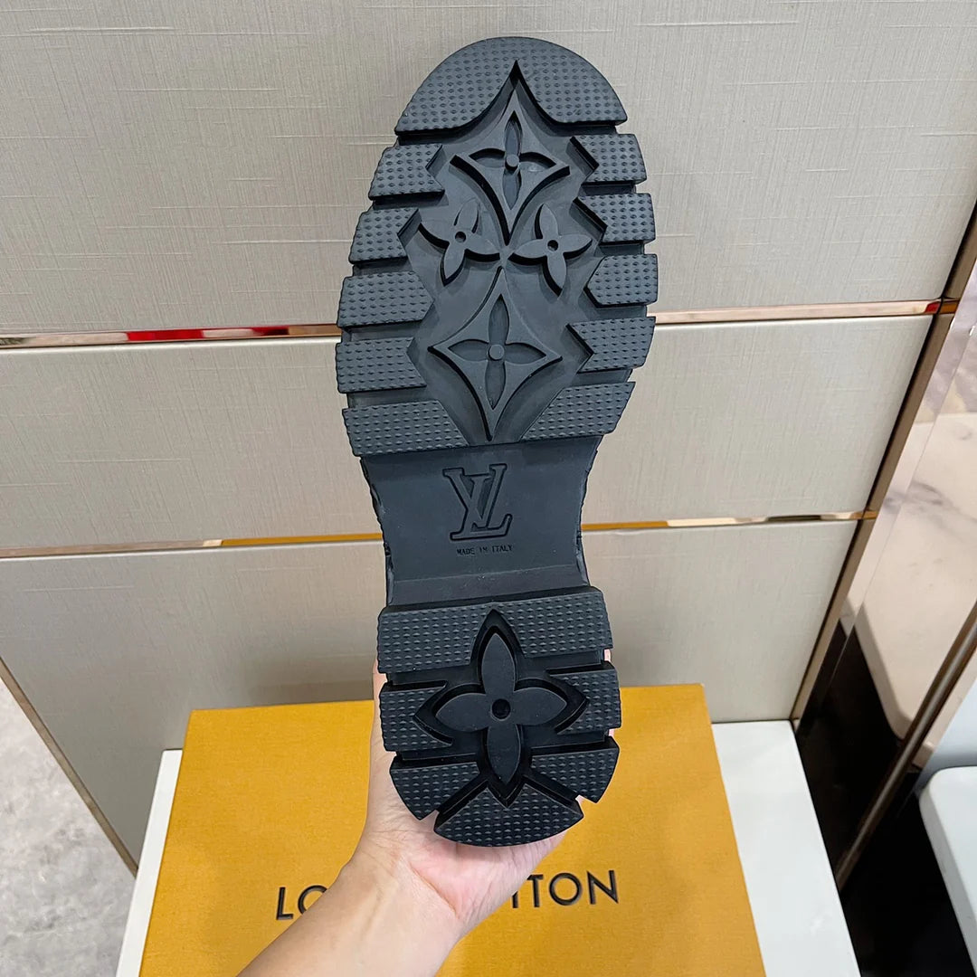 LV LOAFER