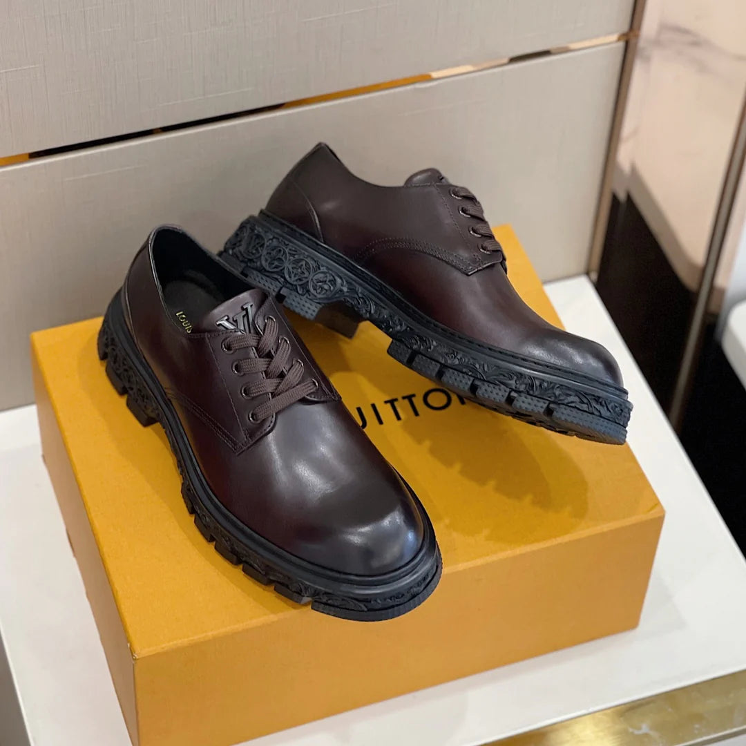 LV LOAFER