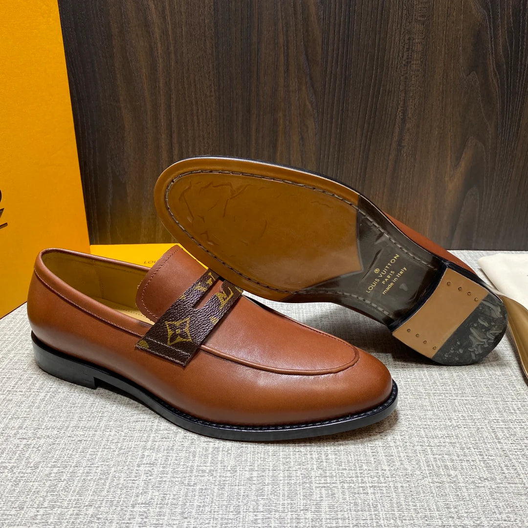 LV LOAFER