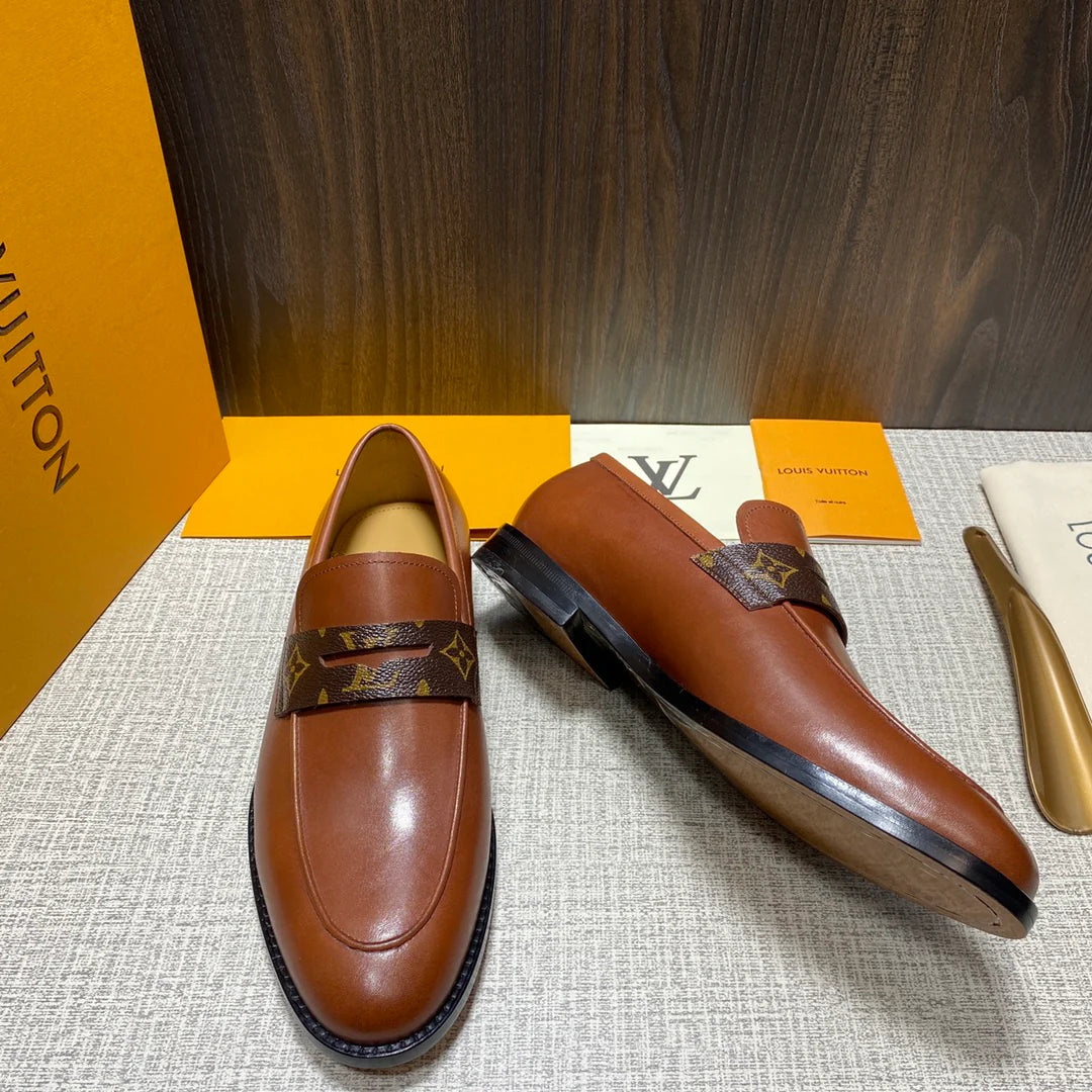 LV LOAFER