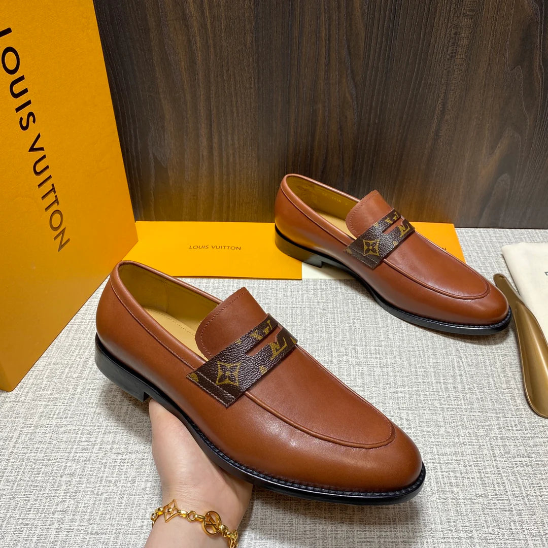 LV LOAFER