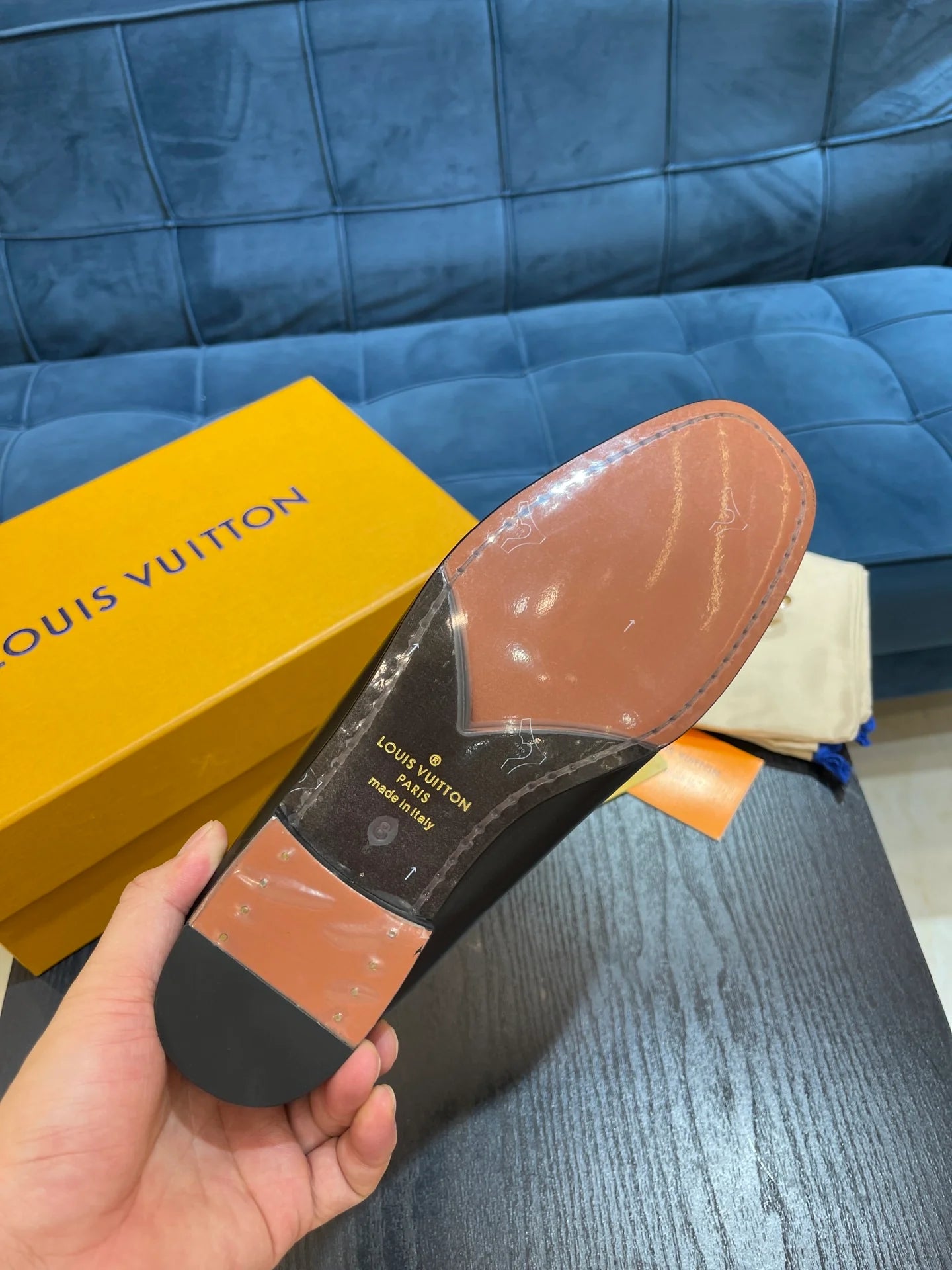 LV LOAFER
