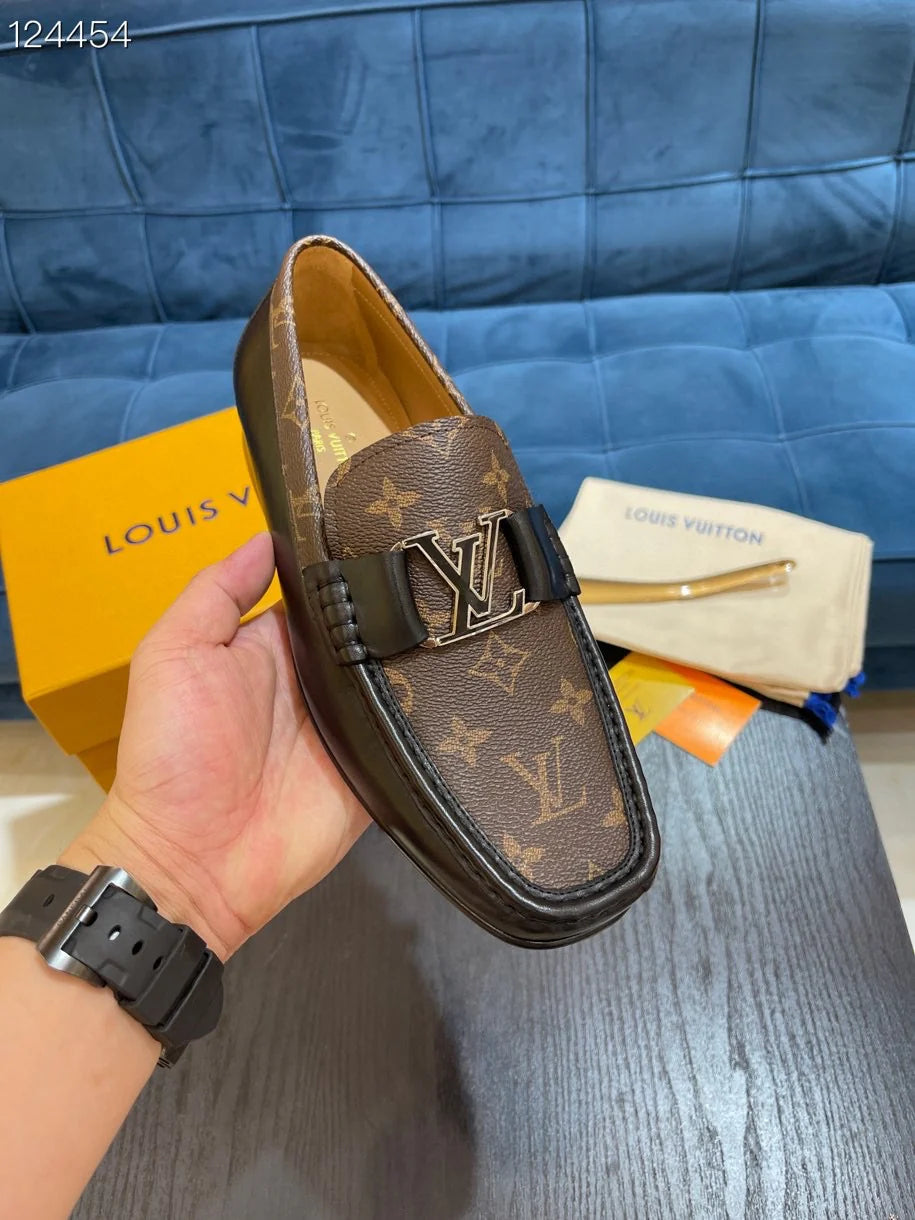 LV LOAFER