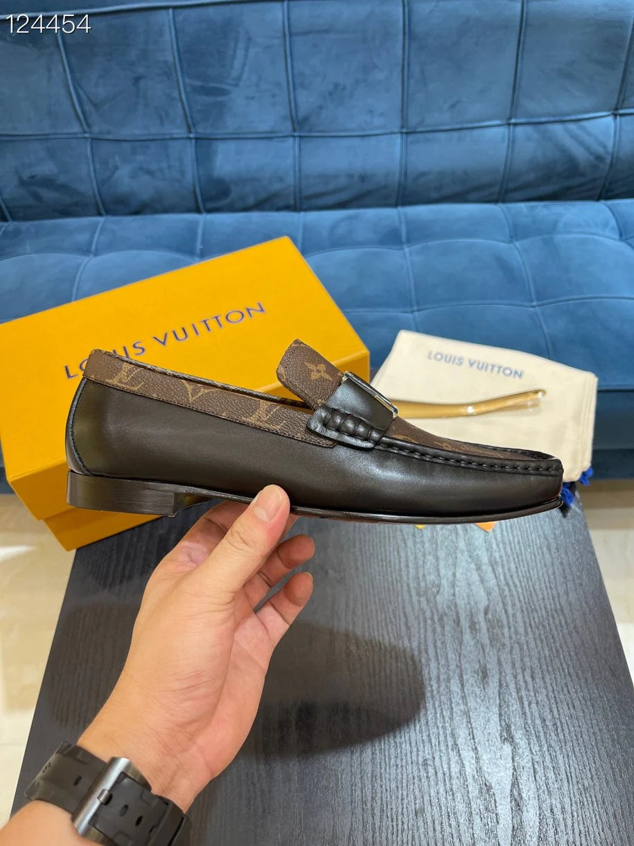 LV LOAFER