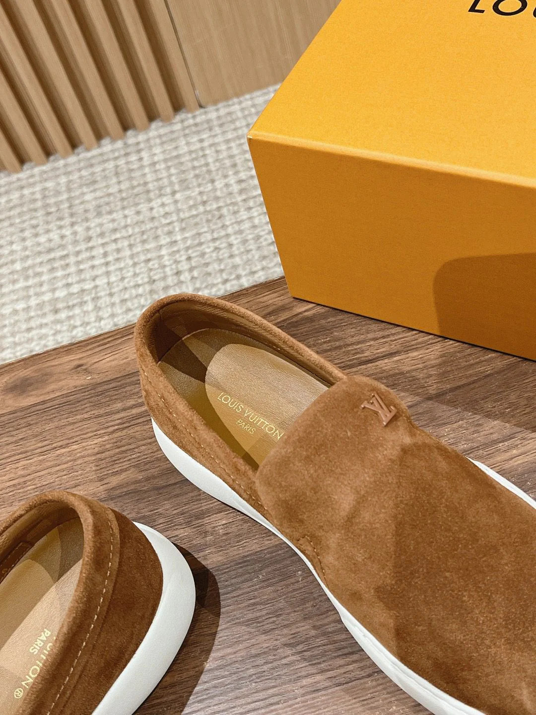 LV LOAFER