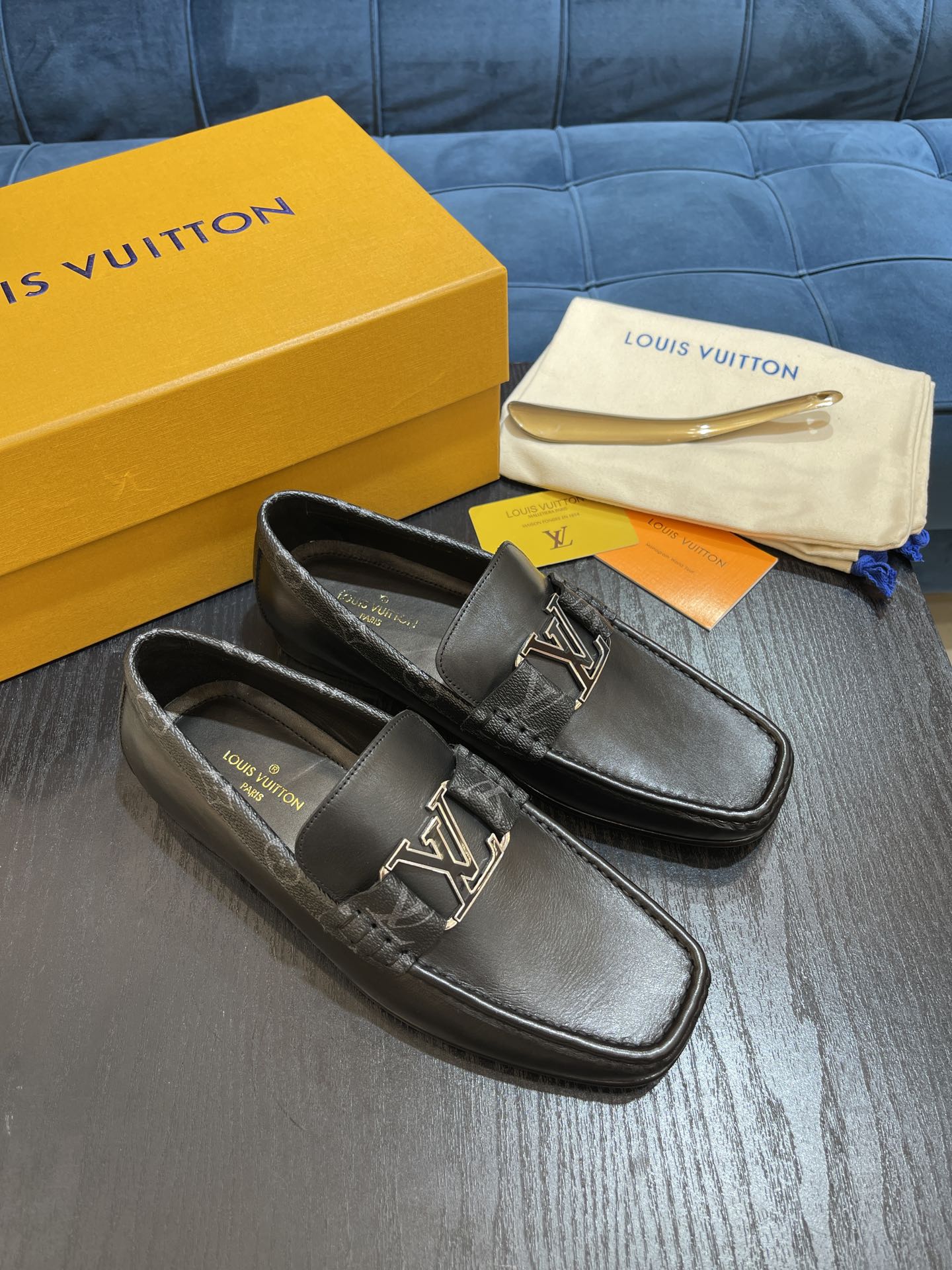 LV LOAFER
