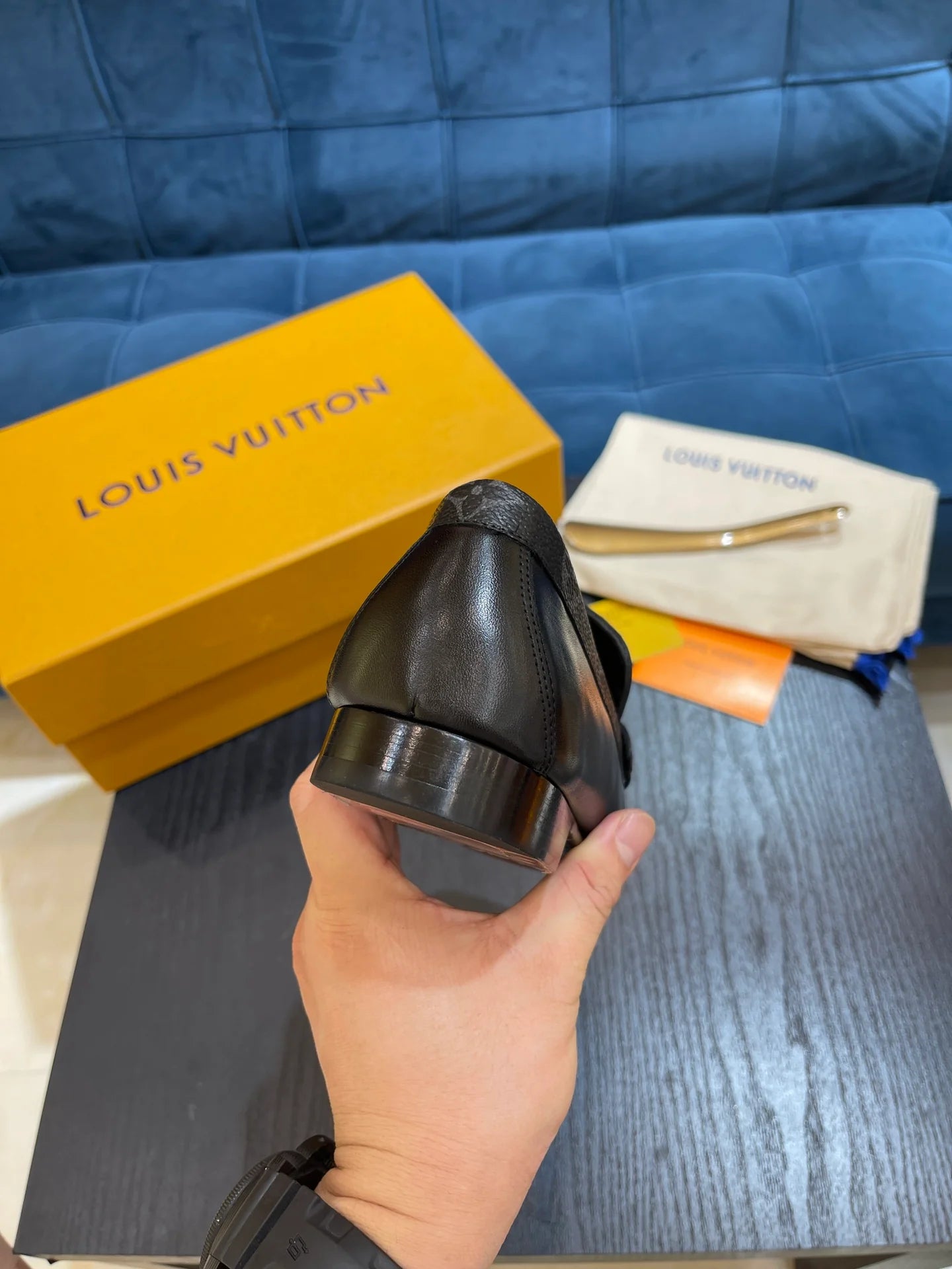 LV LOAFER