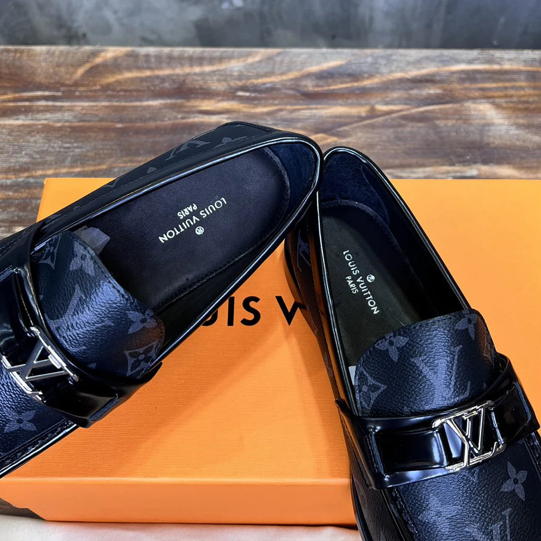 LV LOAFER