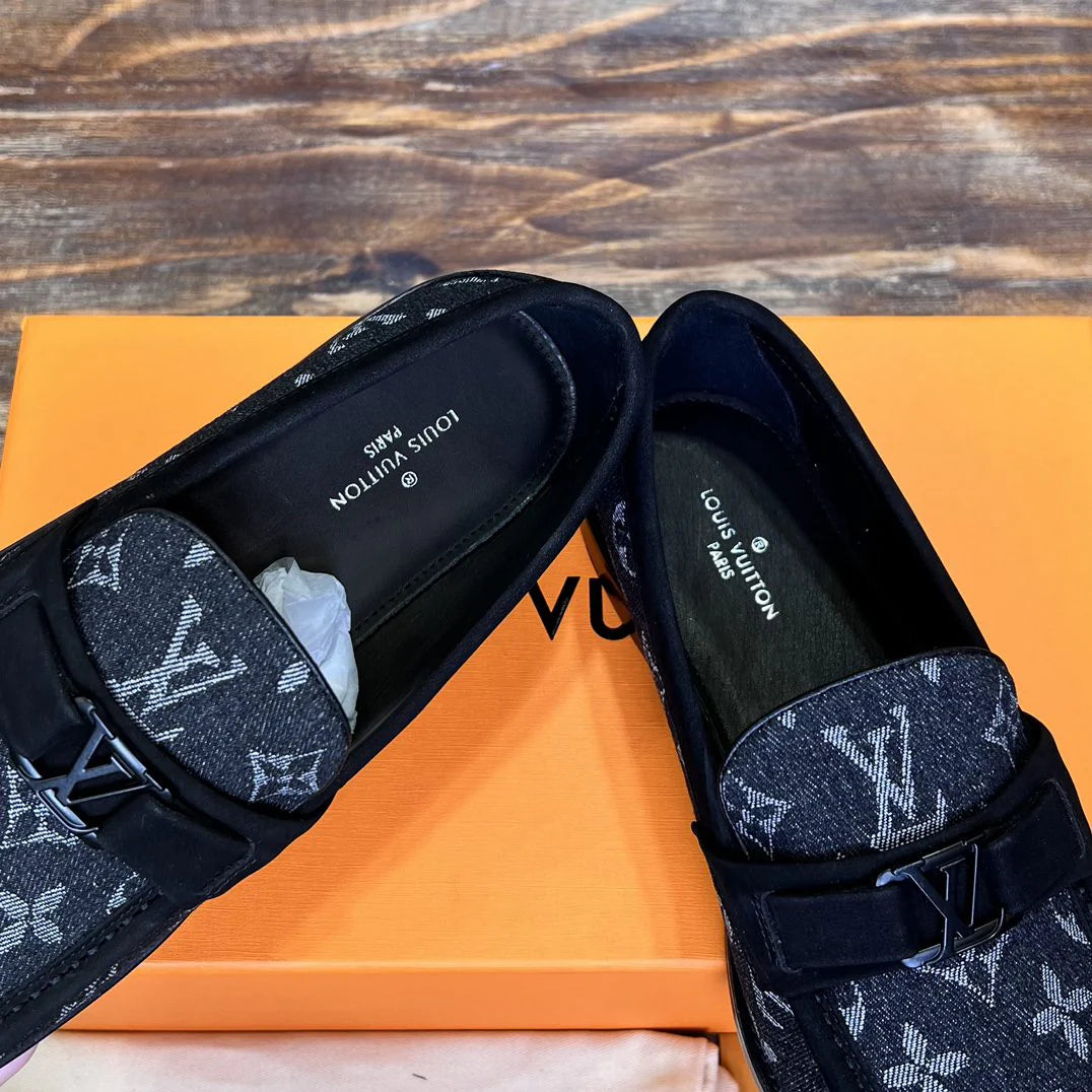 LV LOAFER