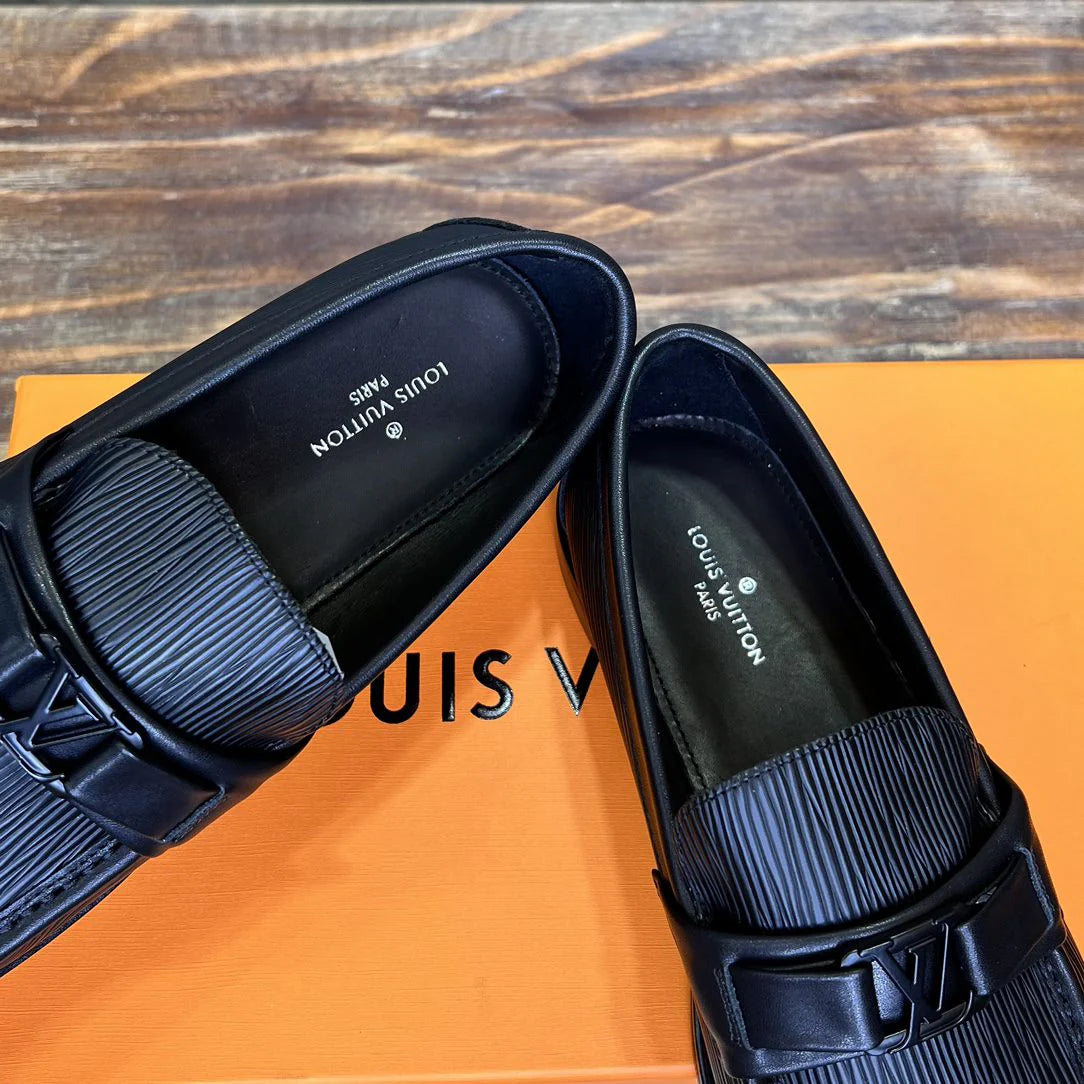 LV LOAFER