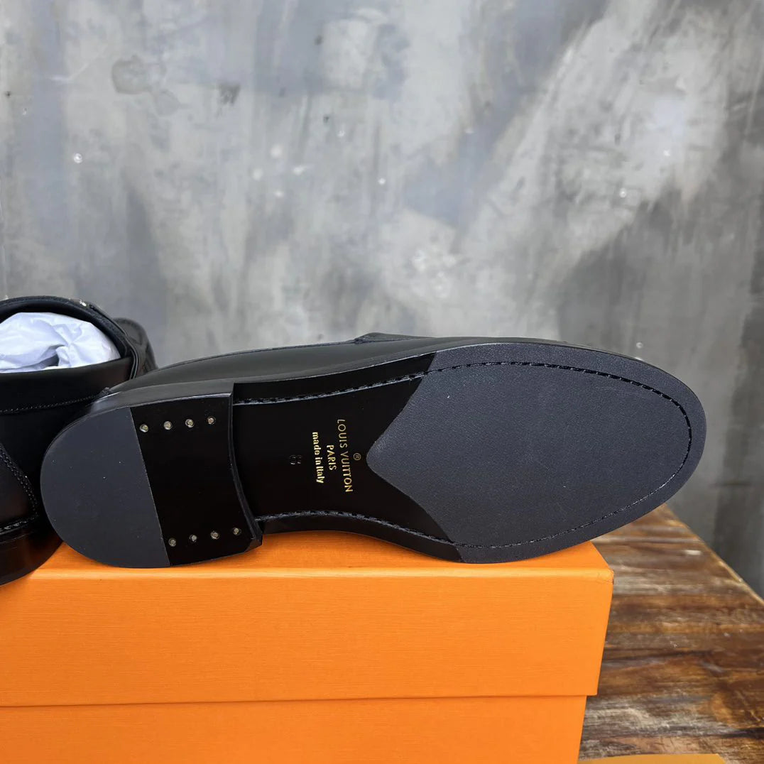 LV LOAFER