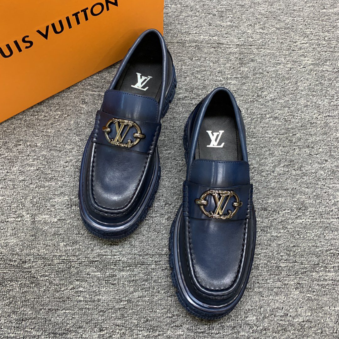 LV LOAFER