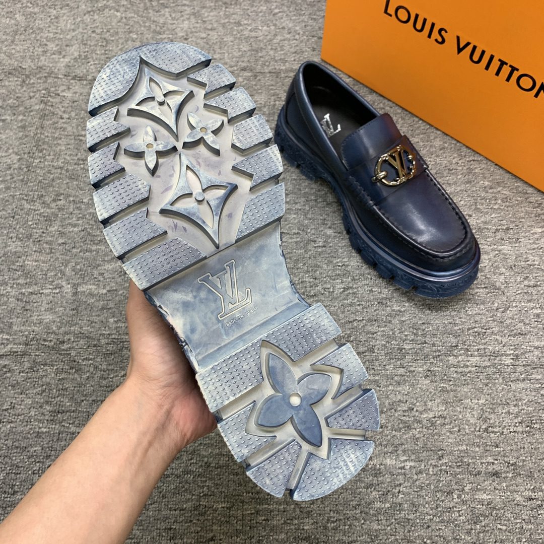 LV LOAFER