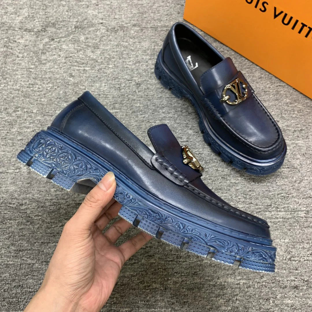 LV LOAFER