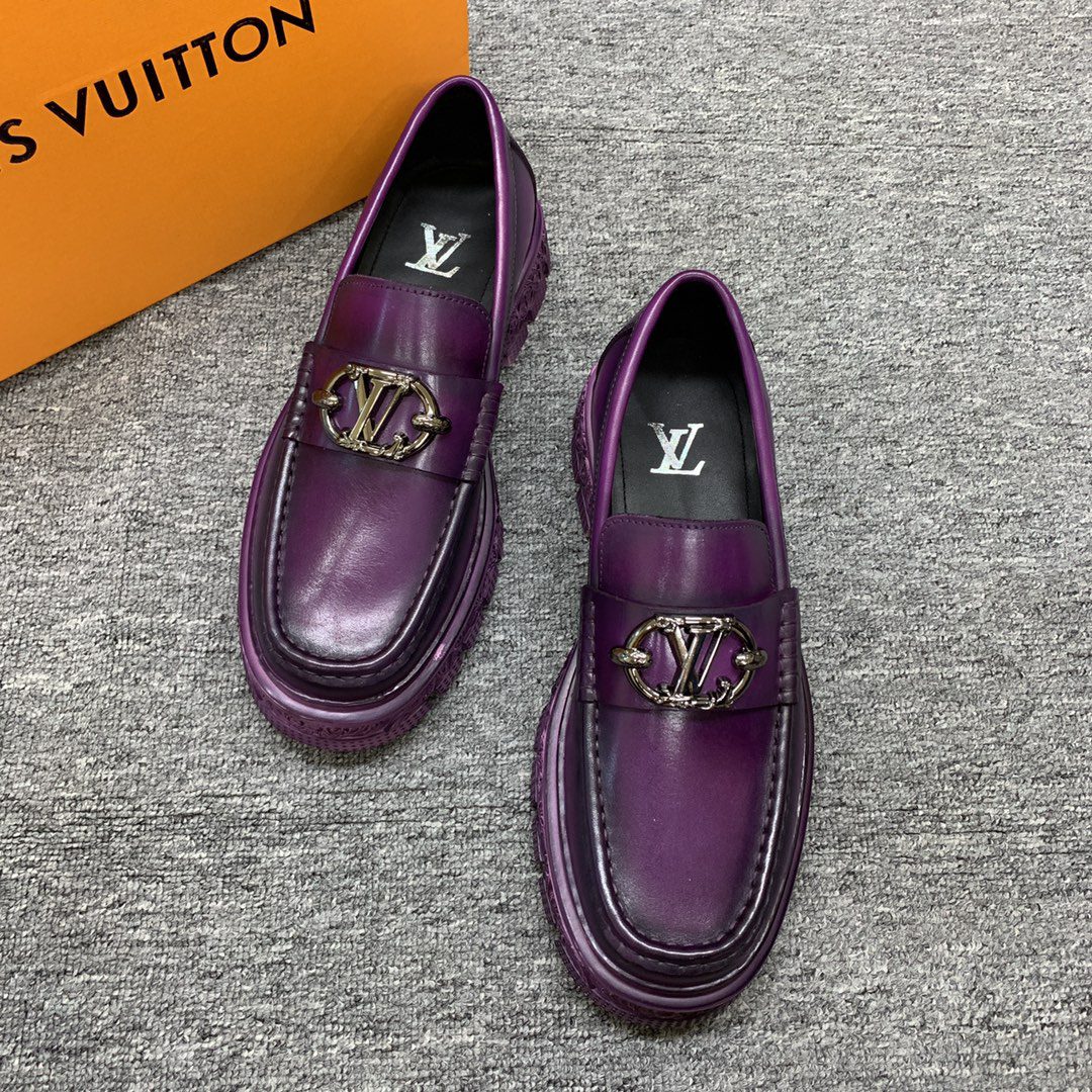 LV LOAFER