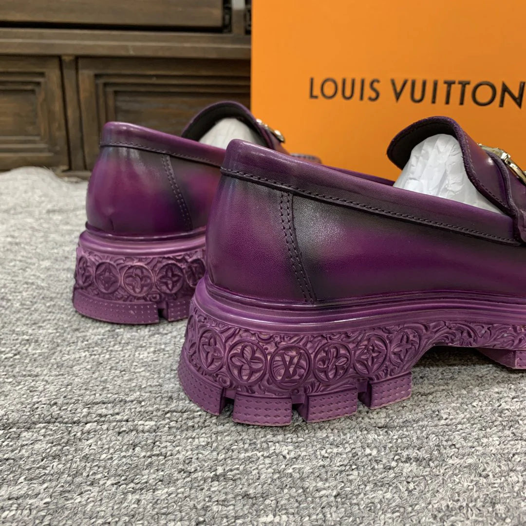 LV LOAFER