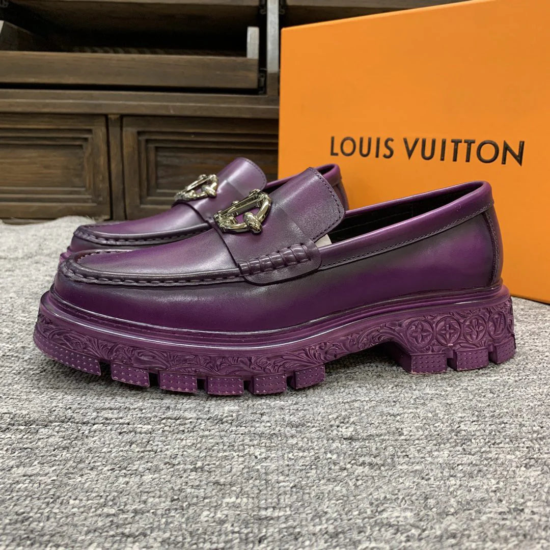 LV LOAFER
