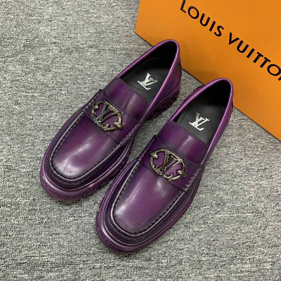 LV LOAFER