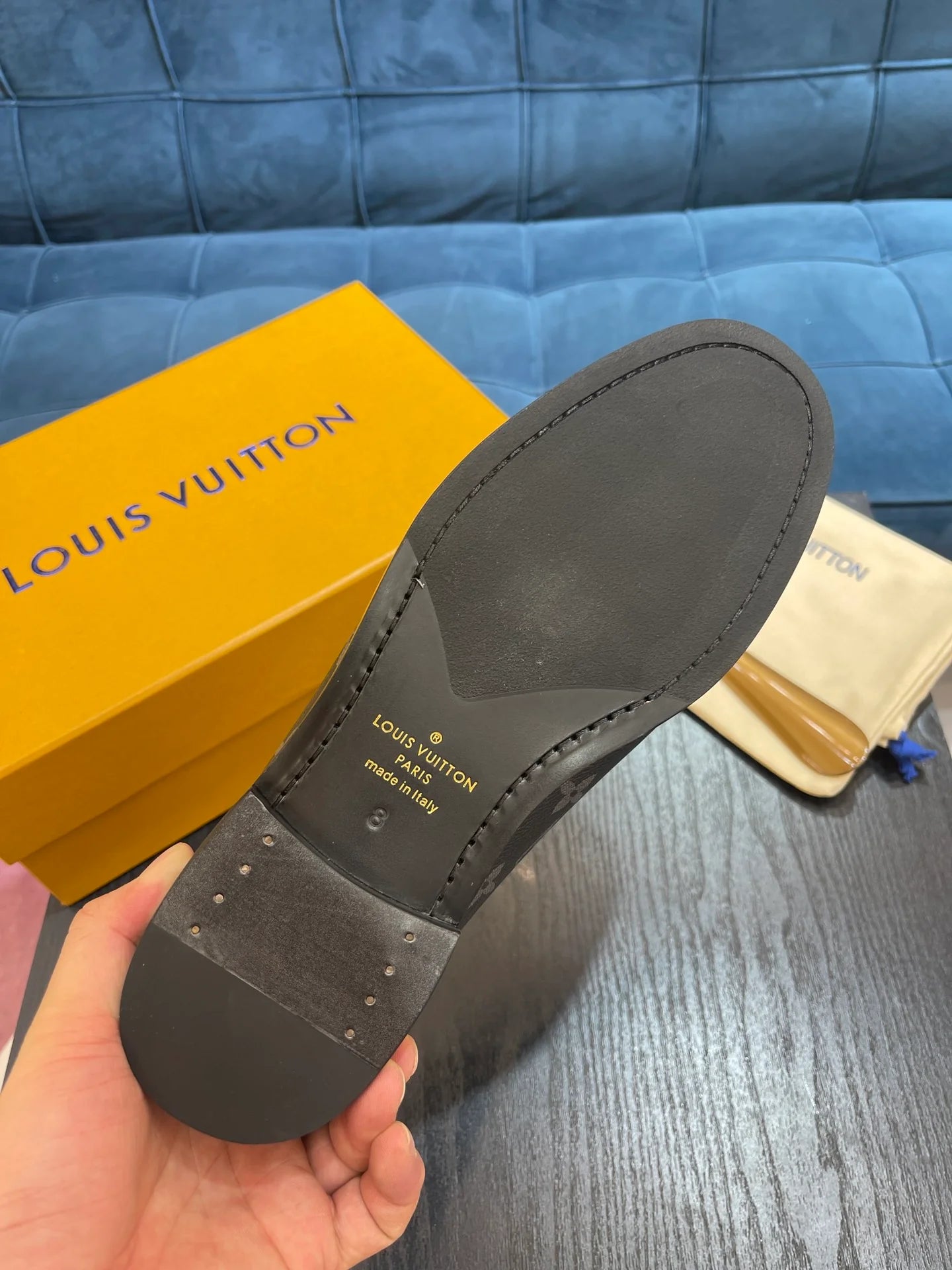 LV LOAFER