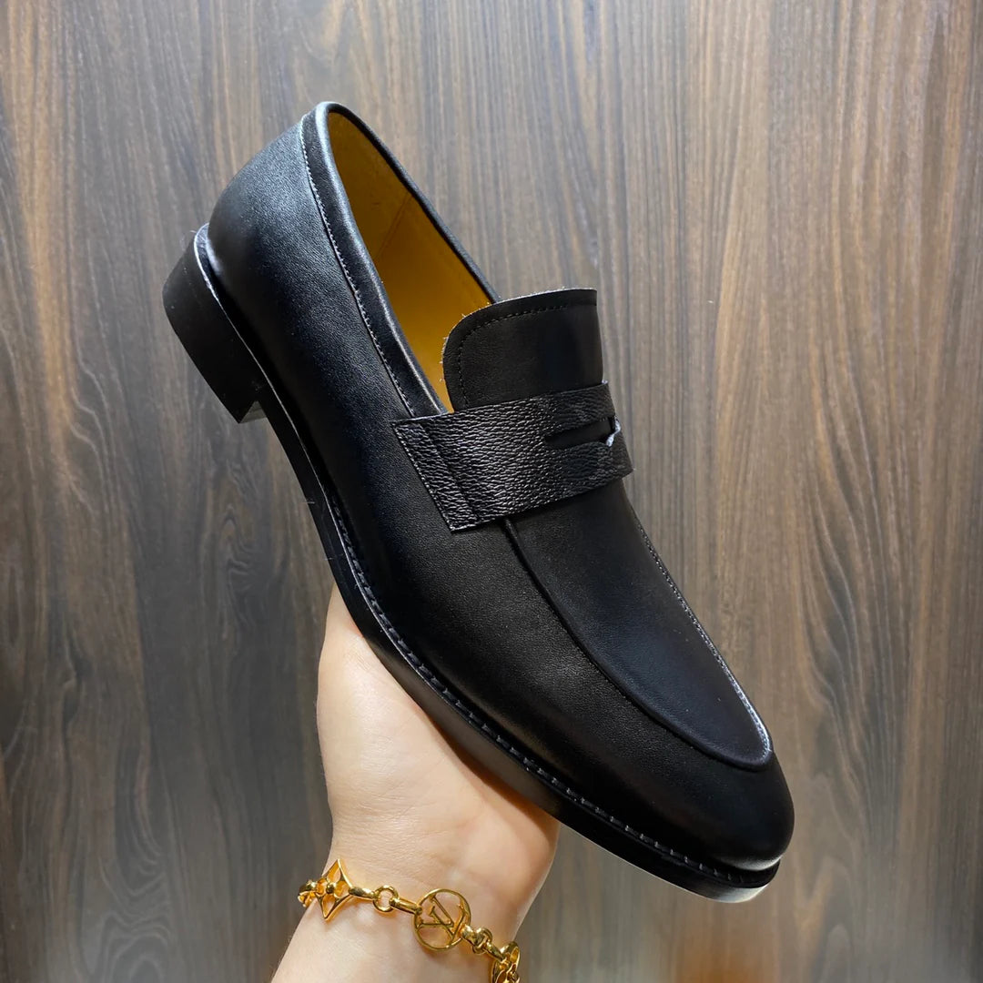 LV LOAFER