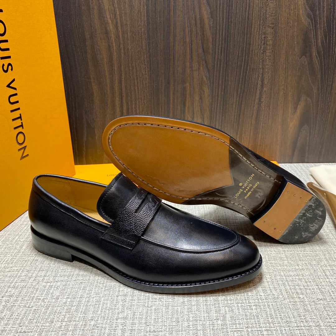LV LOAFER