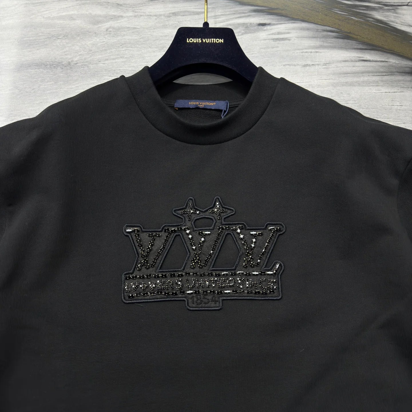 LV LONG SLEEVE