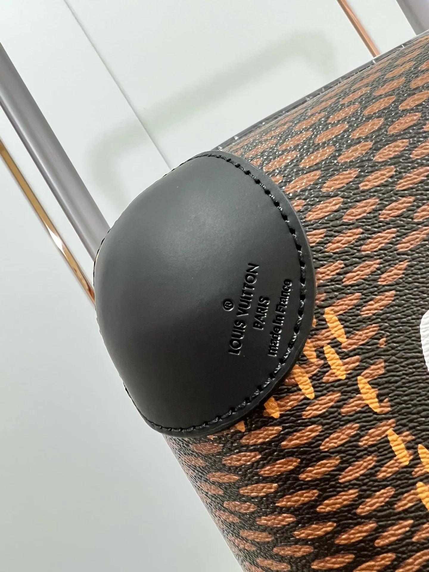 LV LUGGAGE