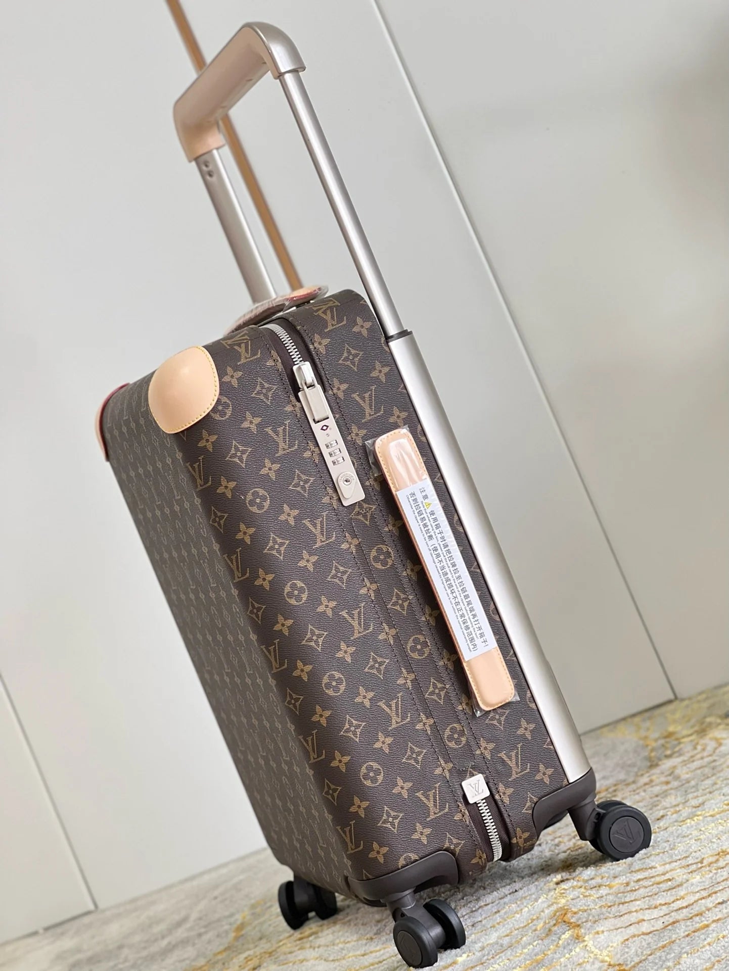 LV LUGGAGE
