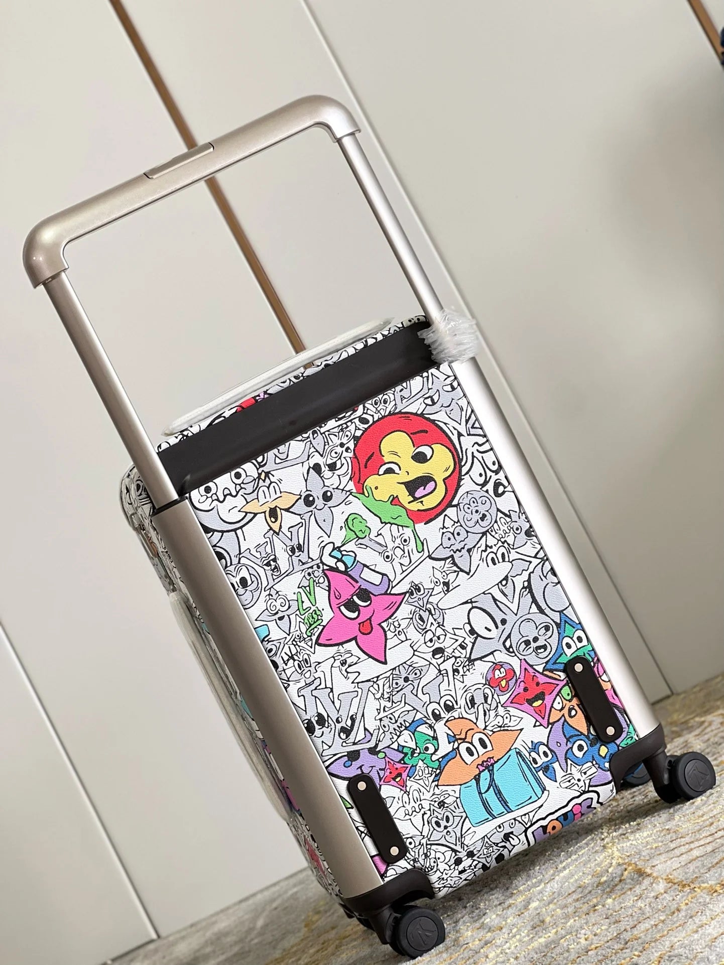 LV LUGGAGE