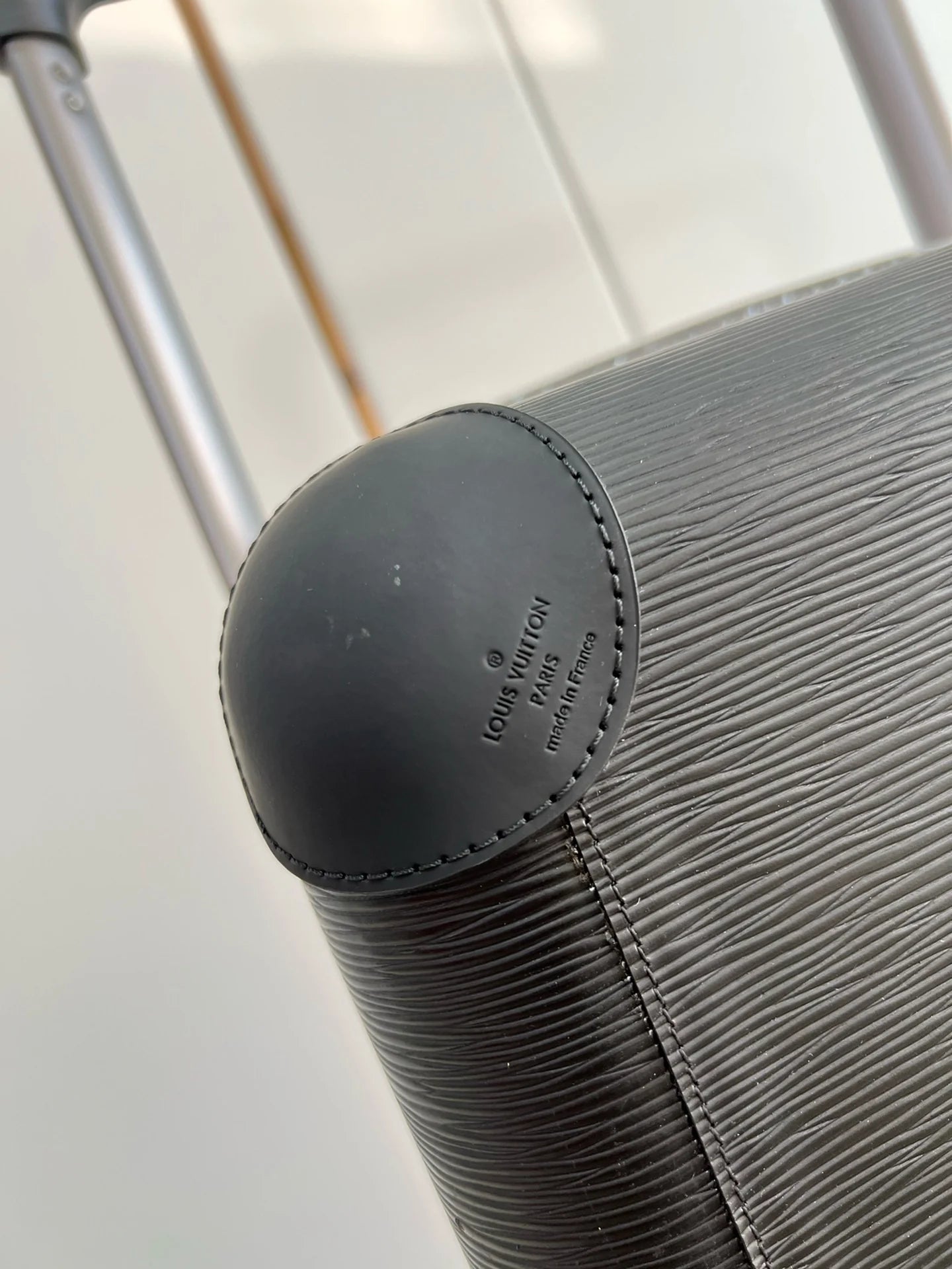 LV LUGGAGE