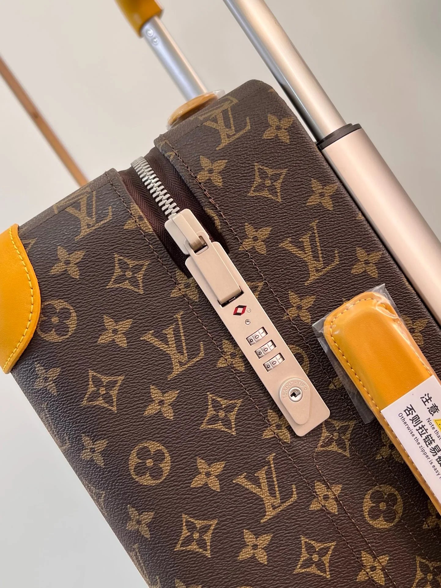 LV LUGGAGE