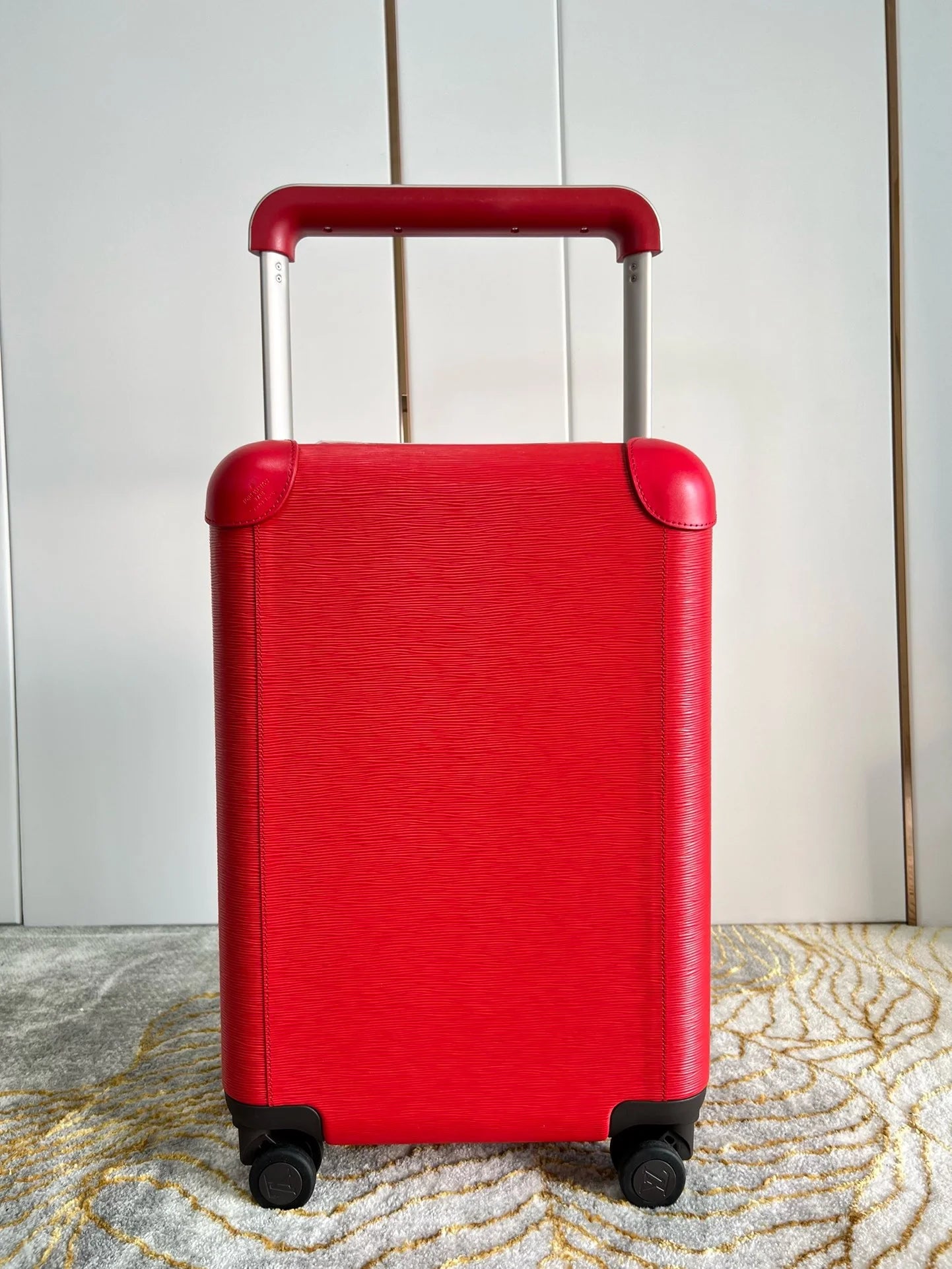 LV LUGGAGE