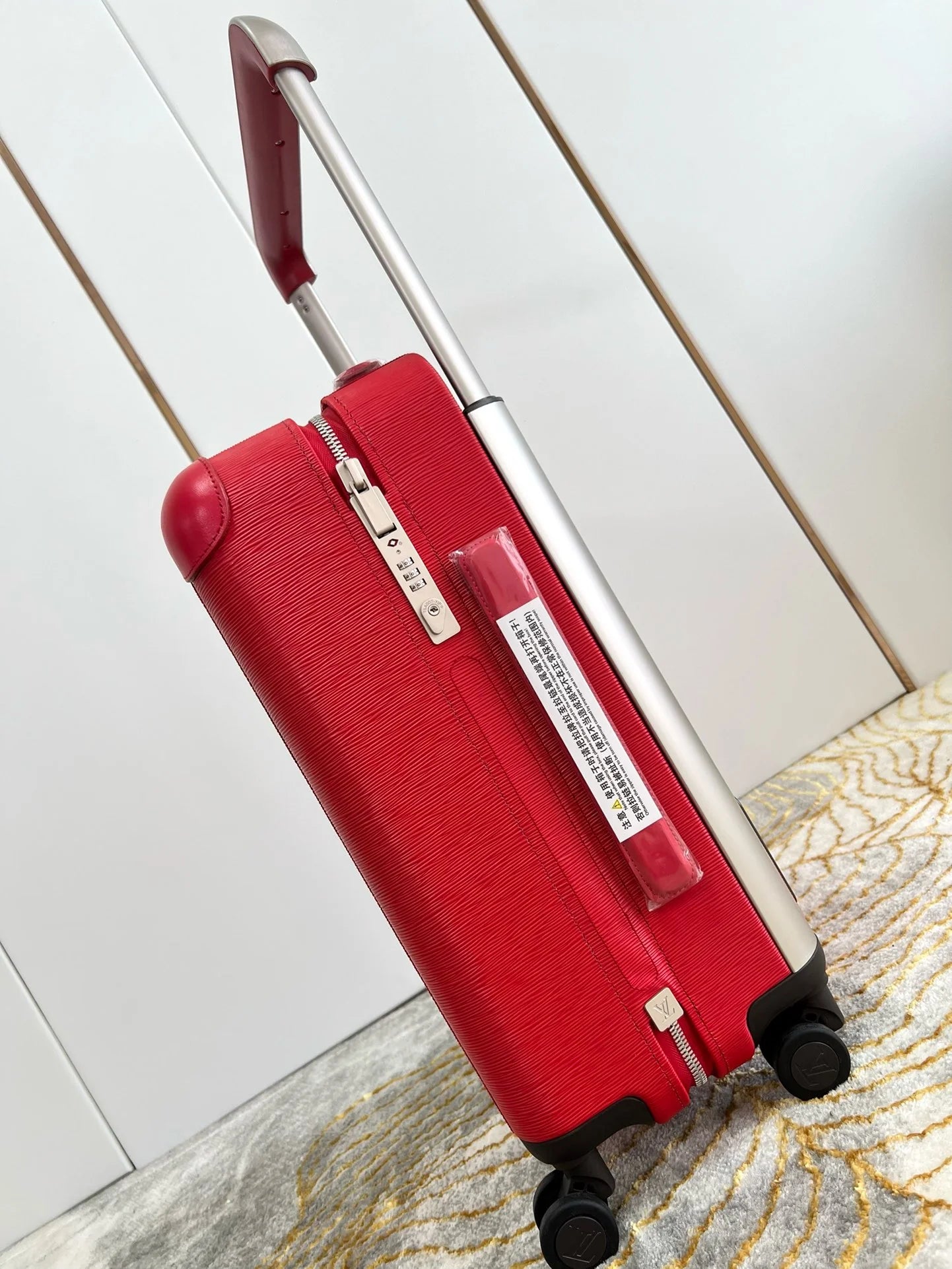 LV LUGGAGE